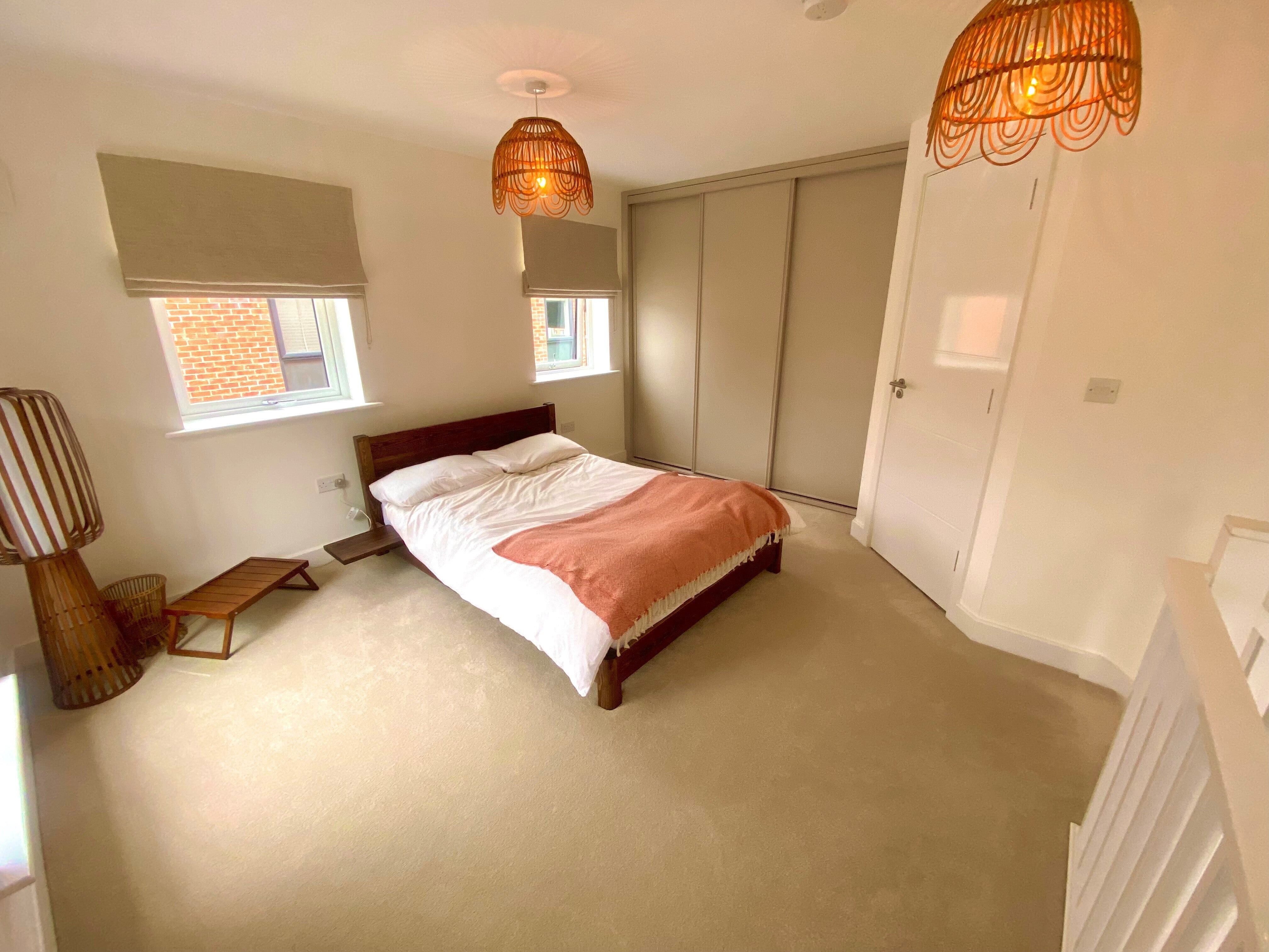 Flat Copper Beech Court in Leeds
