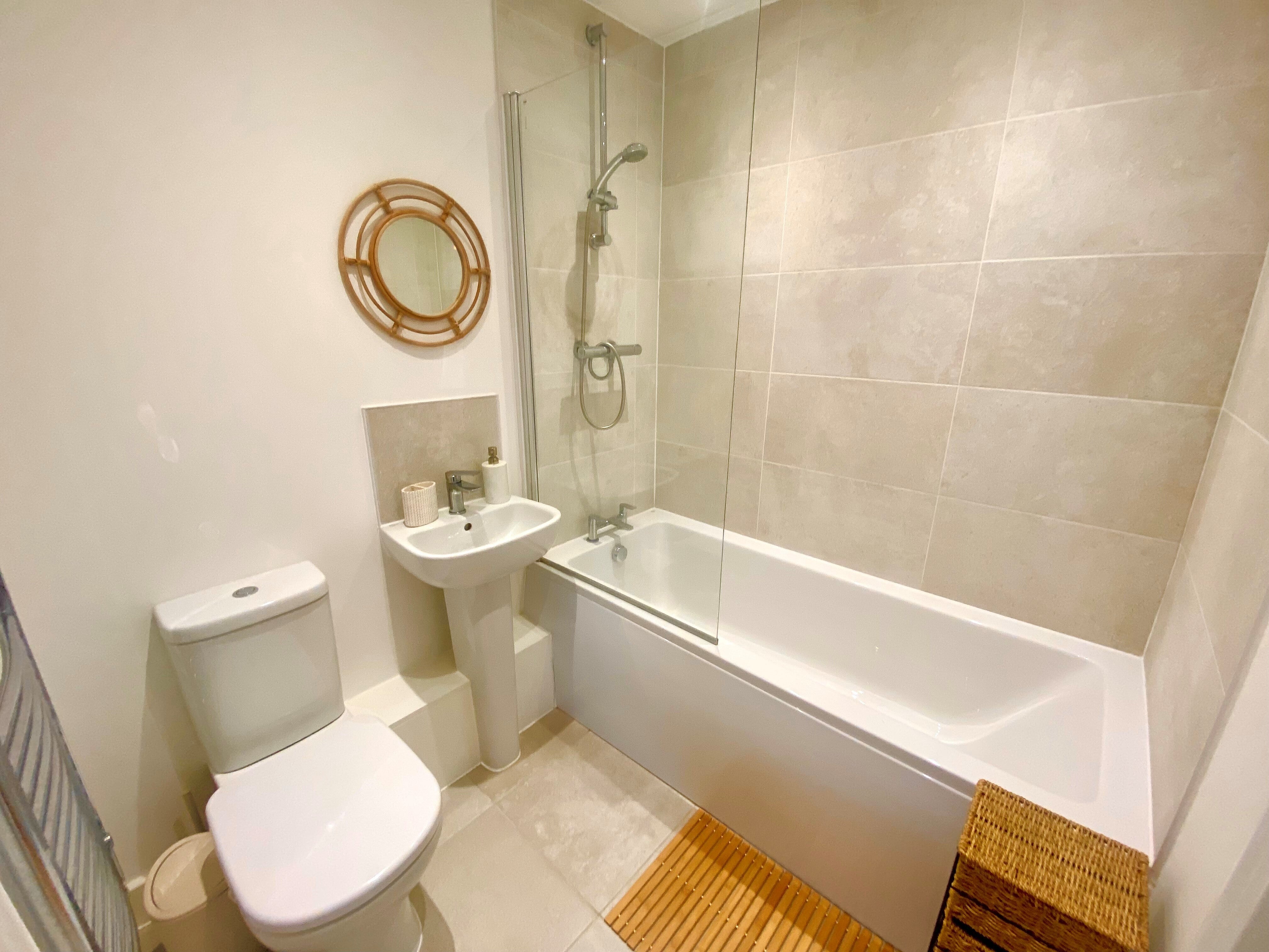Flat Copper Beech Court in Leeds