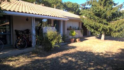 House Rue des Treilles in Libourne