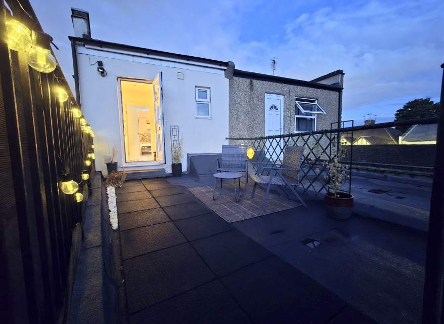 Flat Masons Avenue in Greater London