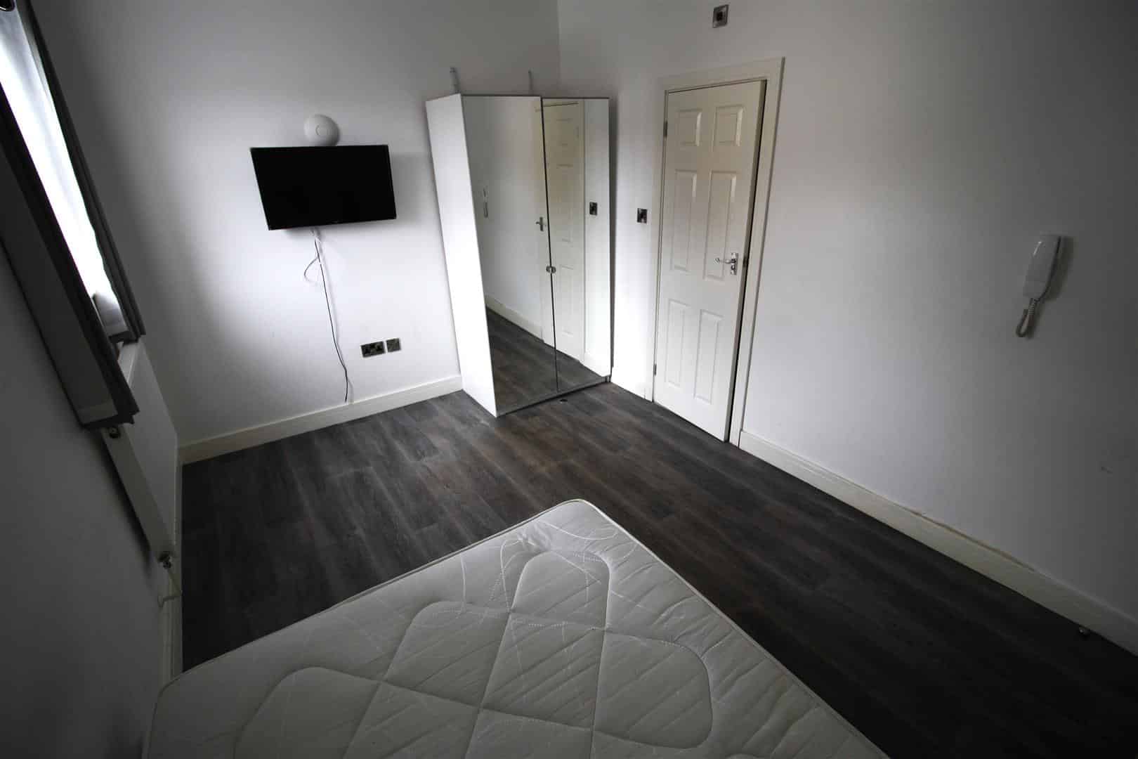 Room Craven Street in Northampton