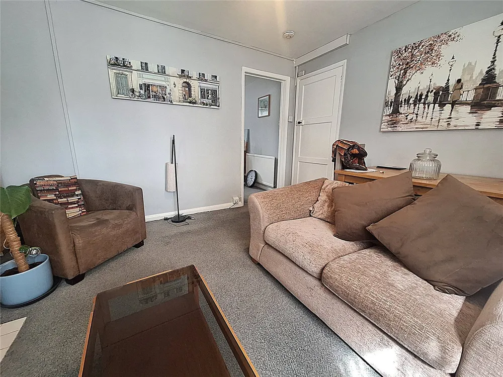 Flat Southmead Close in Wealden