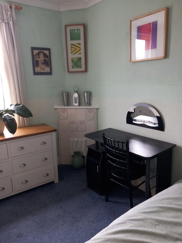 Room Wimbledon Park Road in Greater London