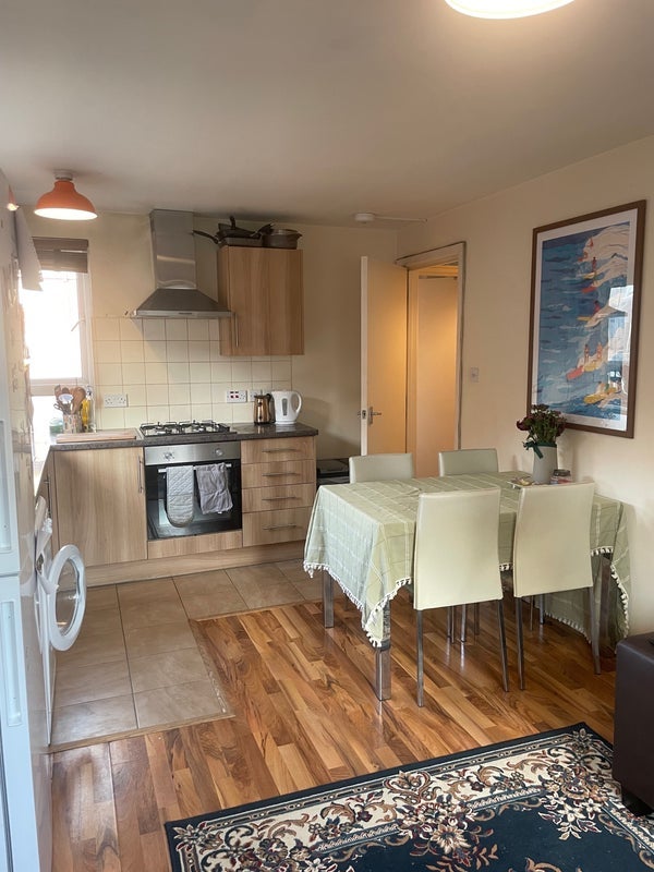 Room Phoenix Wharf Road in Greater London