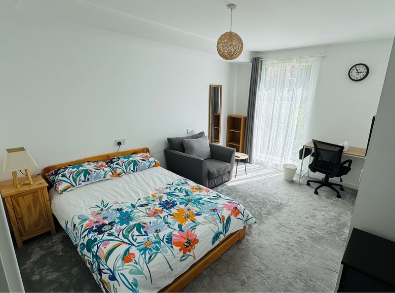 Room Maxwell Oval in Glasgow