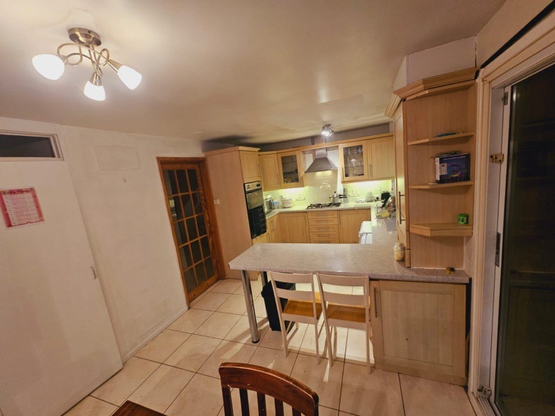 Room Petworth Court in Crawley