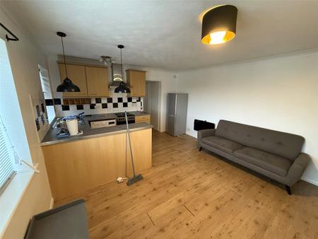 Flat Chiltern Avenue in High Wycombe