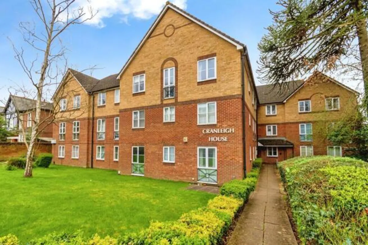 Flat Westwood Road in Southampton
