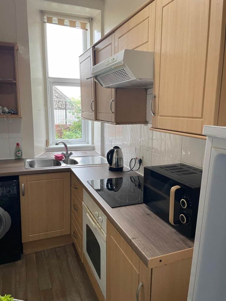 Flat Carlibar Road in Barrhead