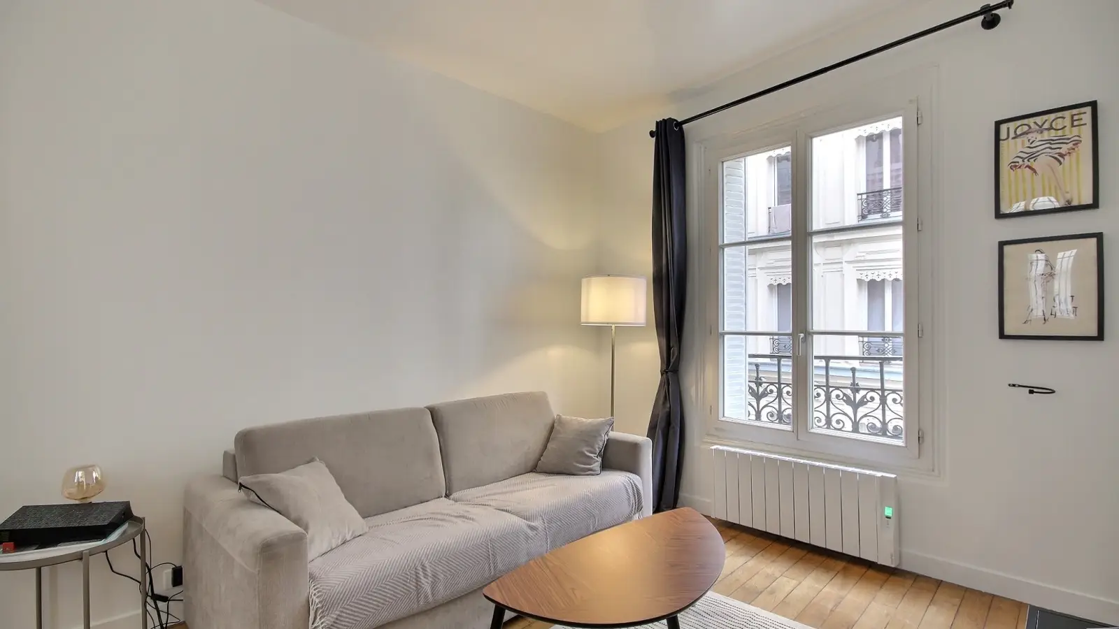 Flat Rue André Antoine in Paris