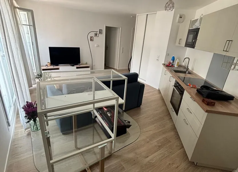 Flat Avenue Aristide Briand in Le Blanc-Mesnil