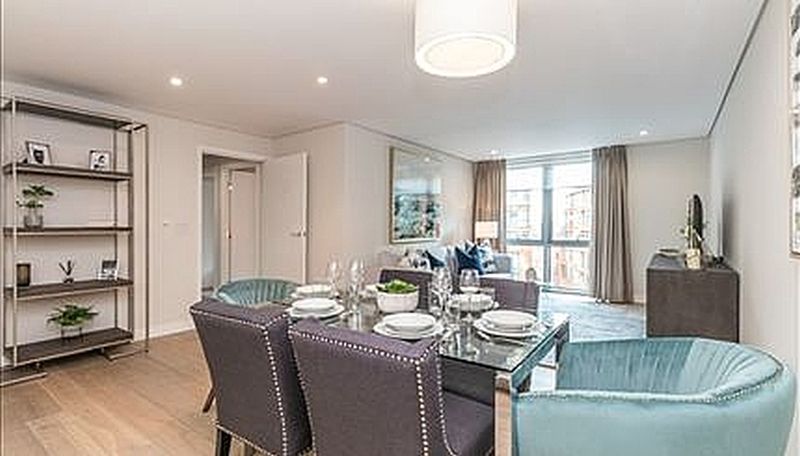 Flat Merchant Square in City of Westminster