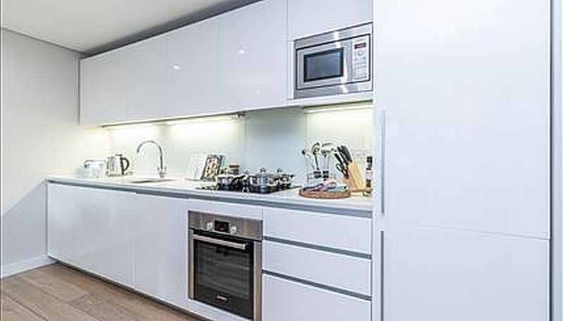 Flat Merchant Square in City of Westminster
