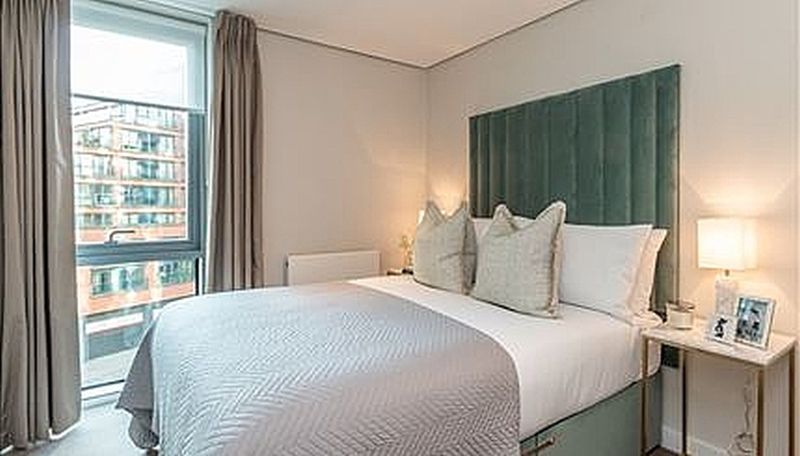 Flat Merchant Square in City of Westminster