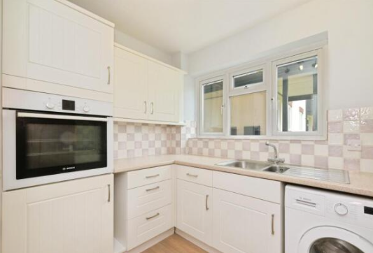 Flat De Bohun Court in Uttlesford