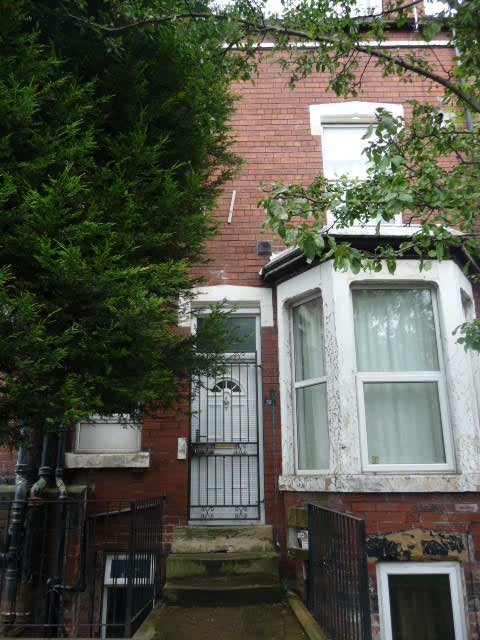 Flat Brudenell Street in Leeds
