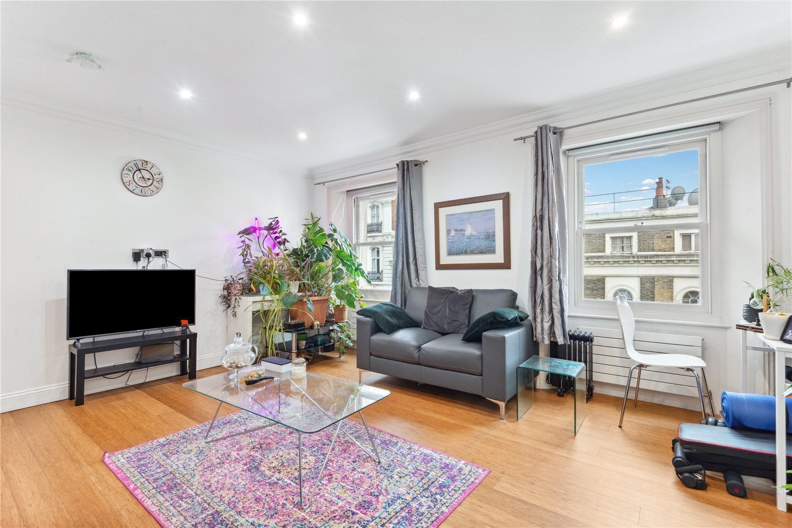 Flat Craven Road in City of Westminster