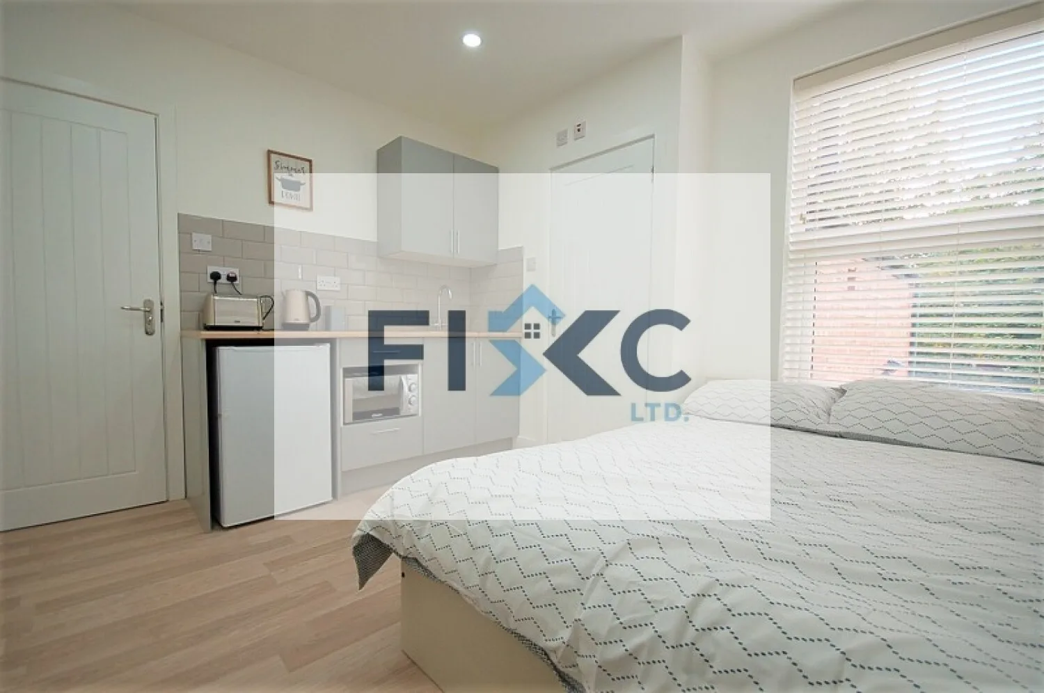 Room Williamson Avenue in Peterborough