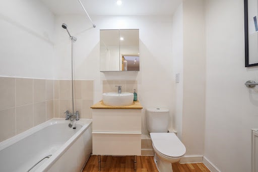 Flat Plashet Grove in Greater London