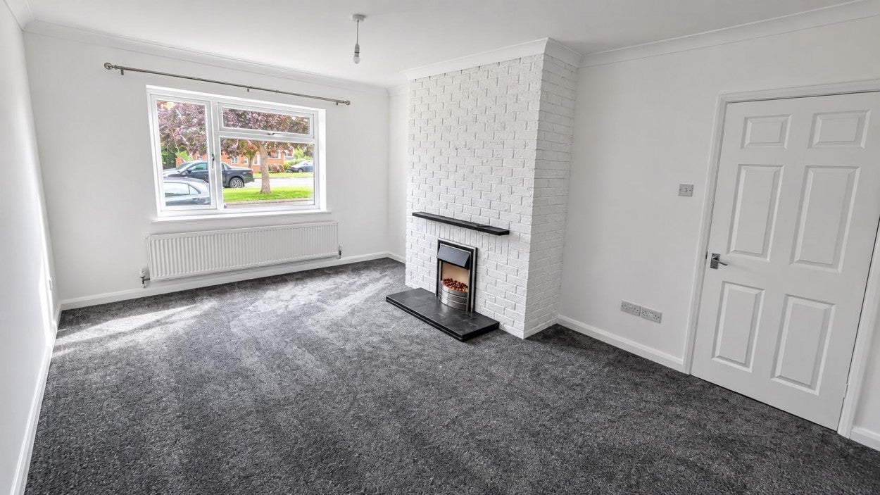 House Springwood Drive in Derby