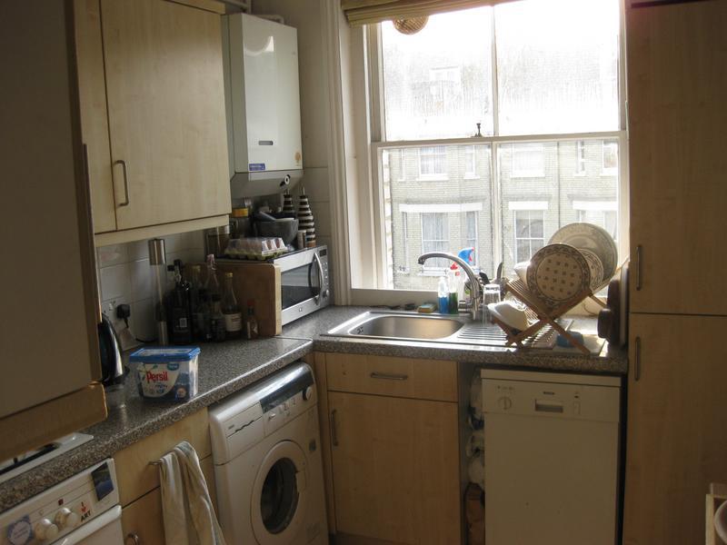 Room Crossfield Road in Greater London