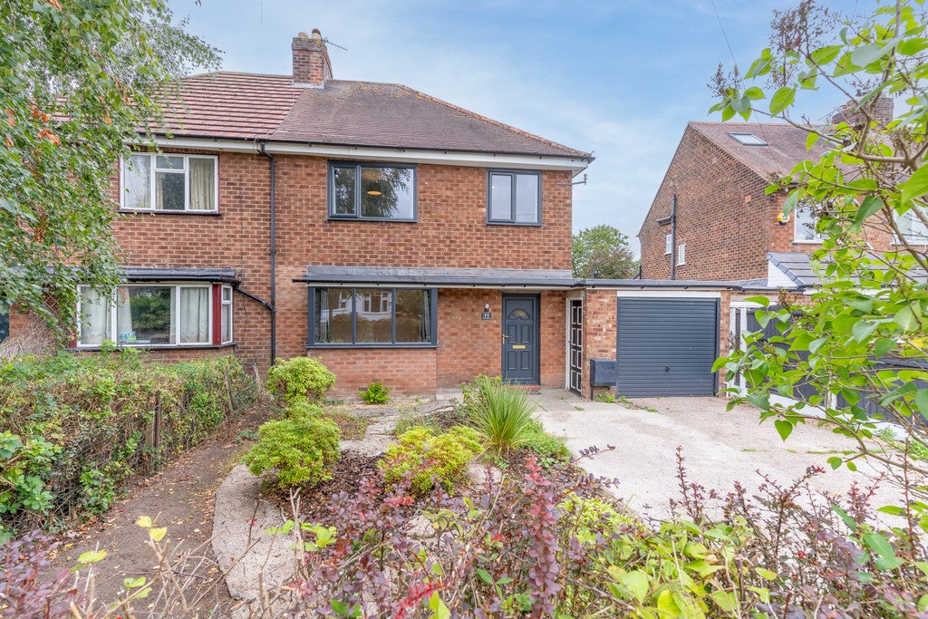 House Manor Crescent in Knutsford