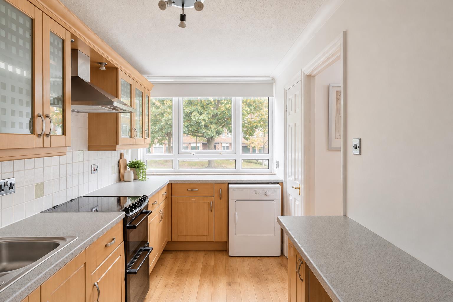 Flat Cottingwood Court in Newcastle upon Tyne
