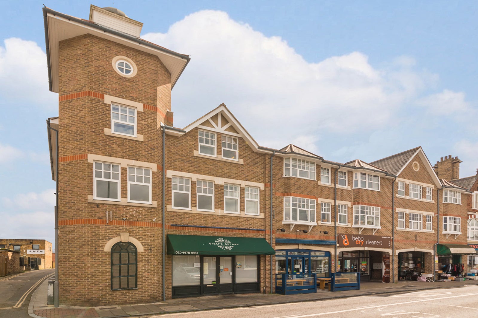 Flat South Worple Way in Greater London