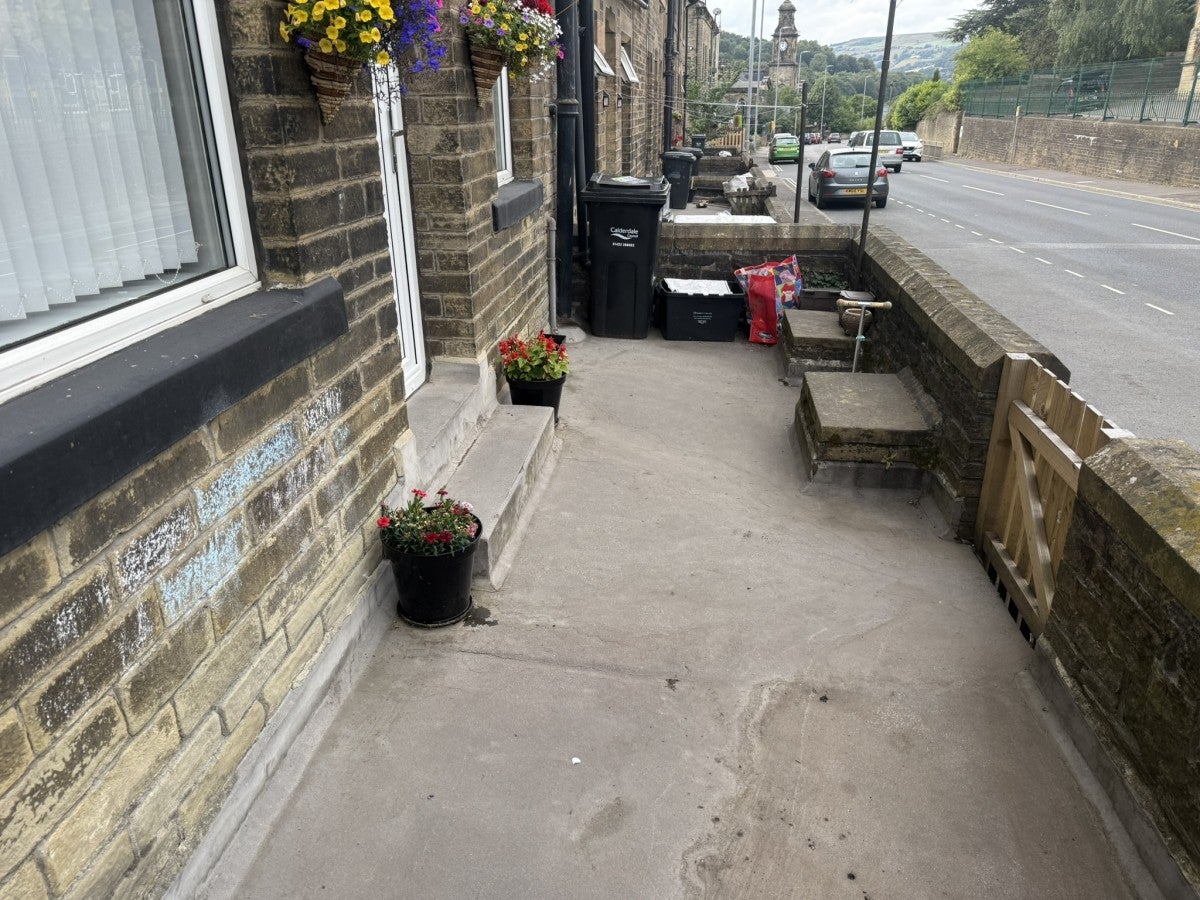 House Rochdale Road in Calderdale