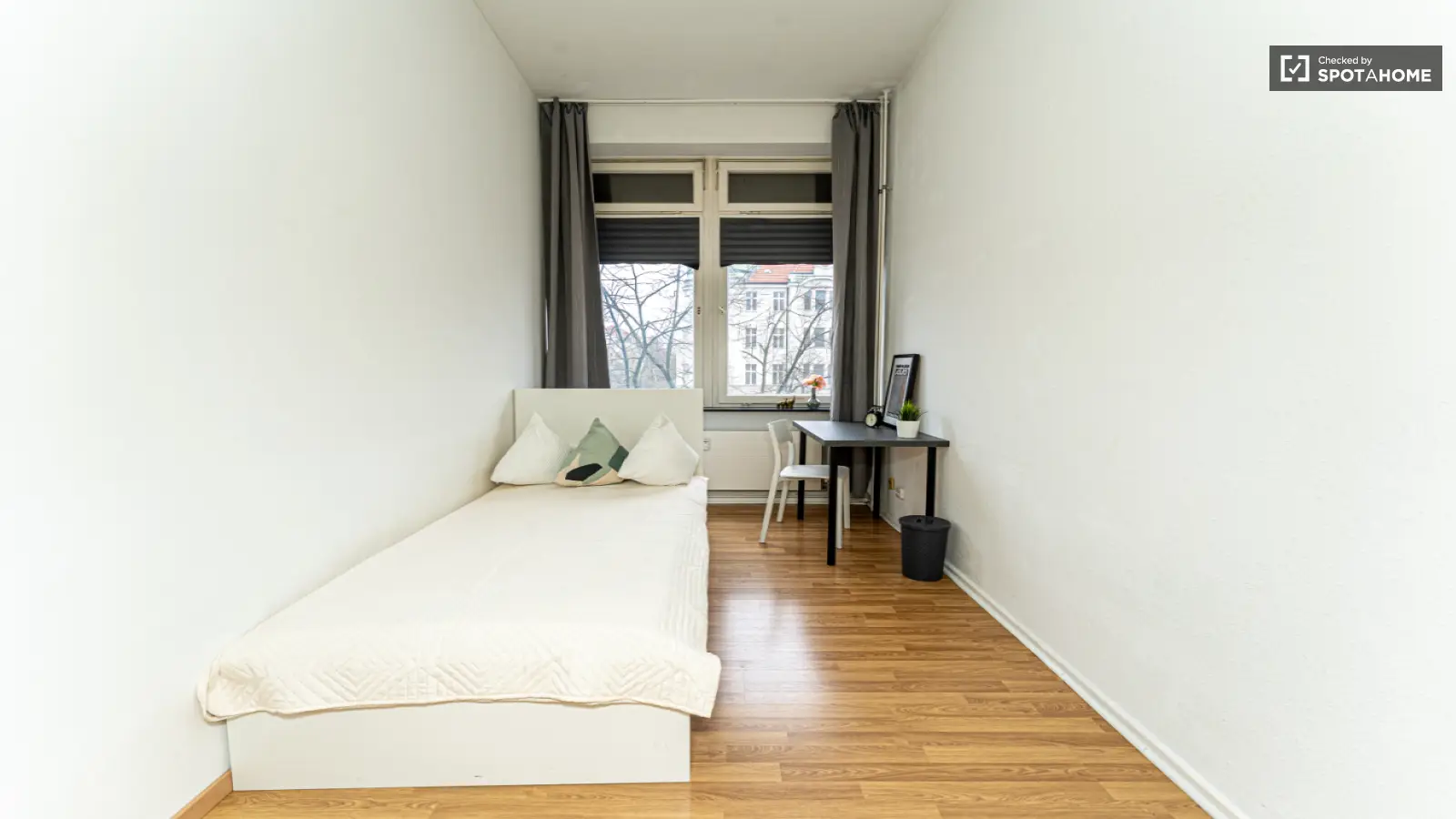 Zimmer Lauterberger Straße in Berlin