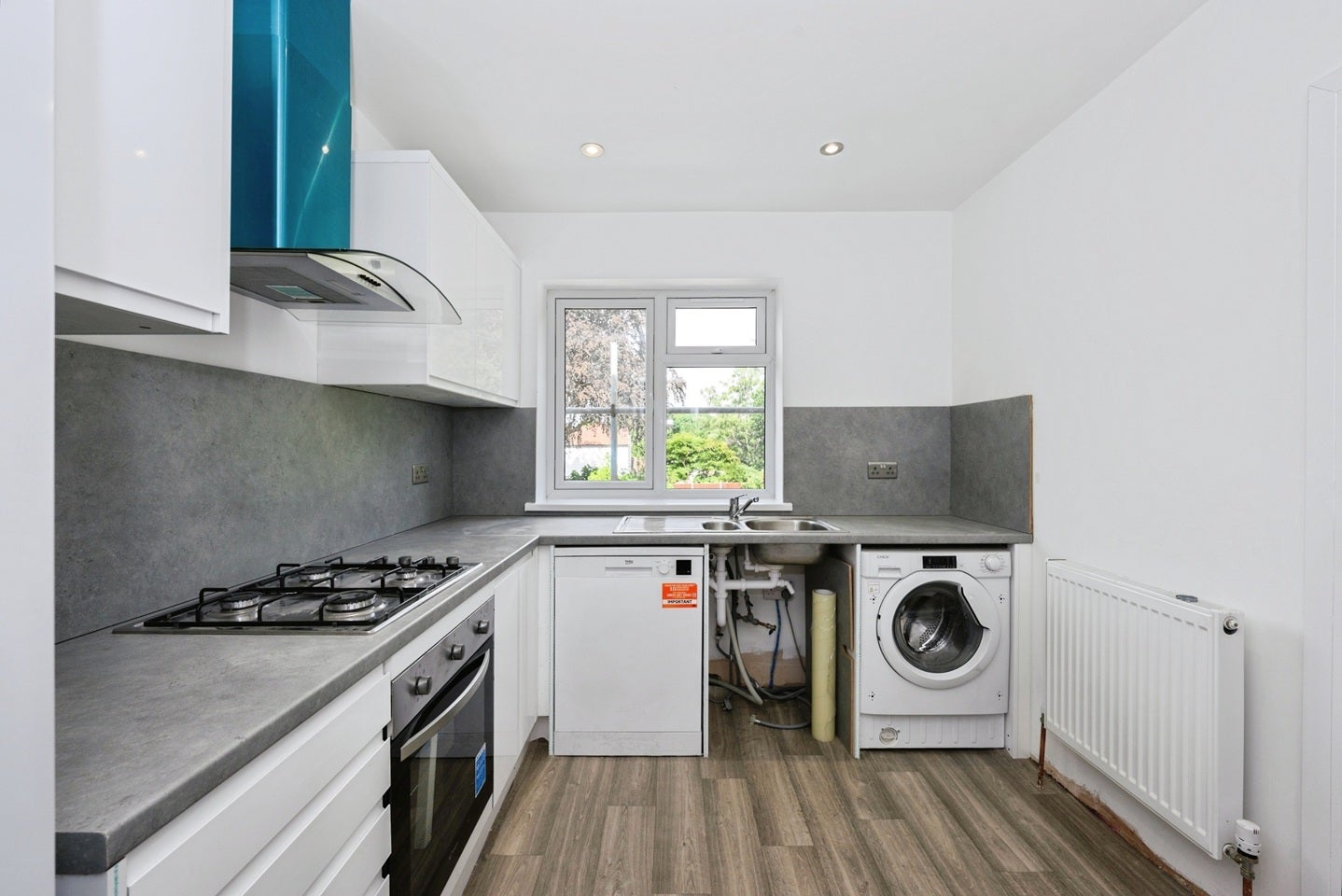 Flat Windmill Lane in Epsom and Ewell