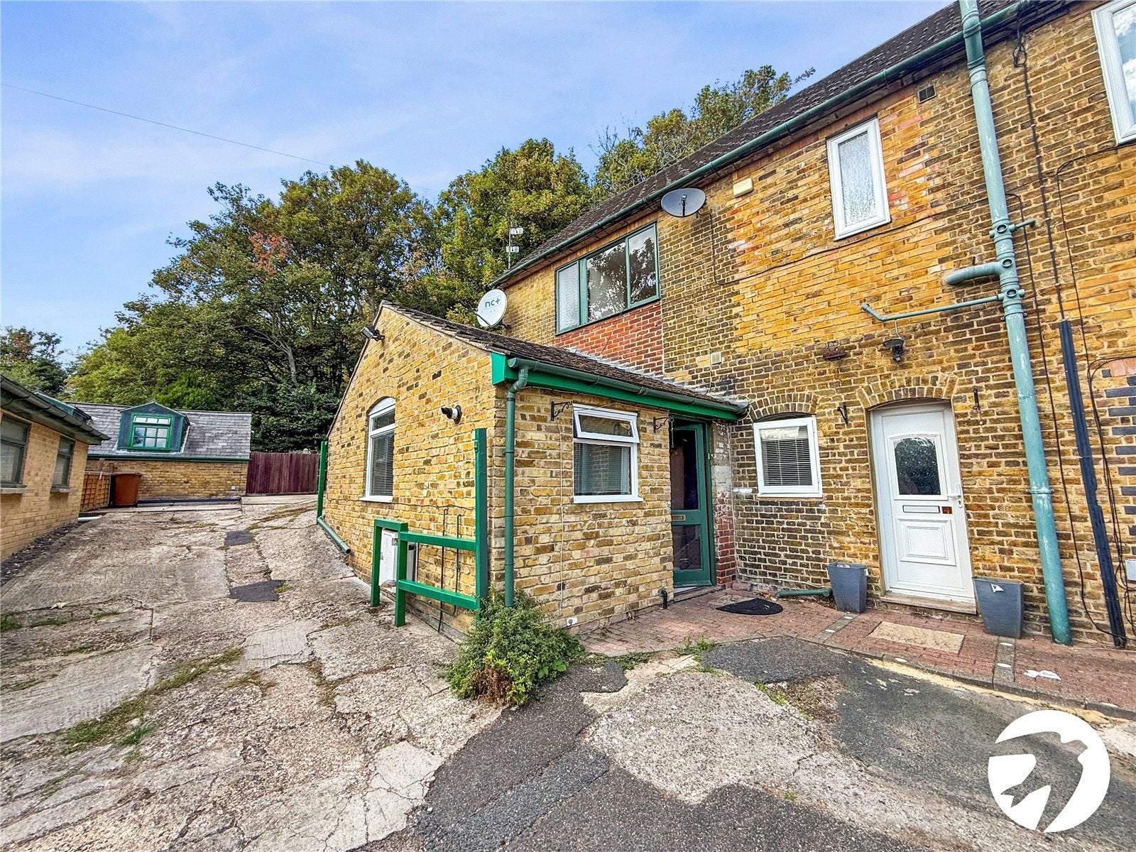 House Chalgrove Mews in Halling