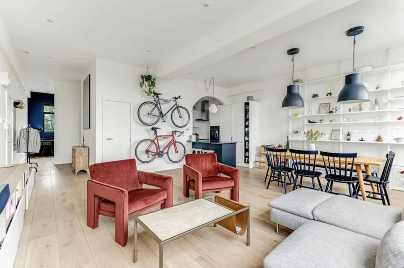 Flat Jedburgh Road in Greater London
