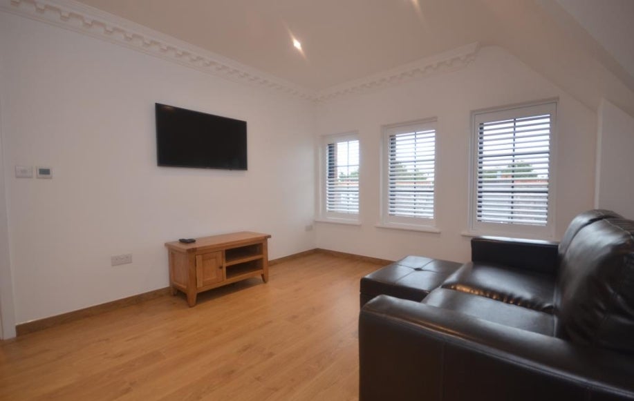 Flat Winford Road in Newchurch