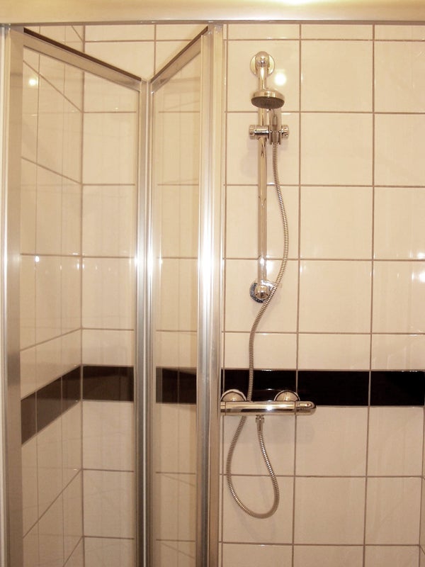 Room Brondesbury Park in Greater London