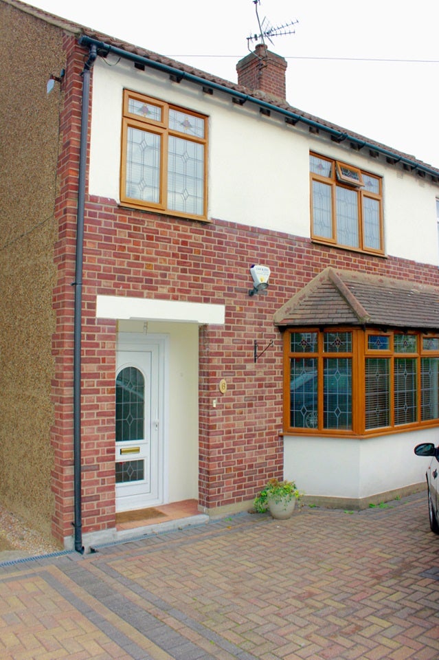 House Athelstan Road in Greater London
