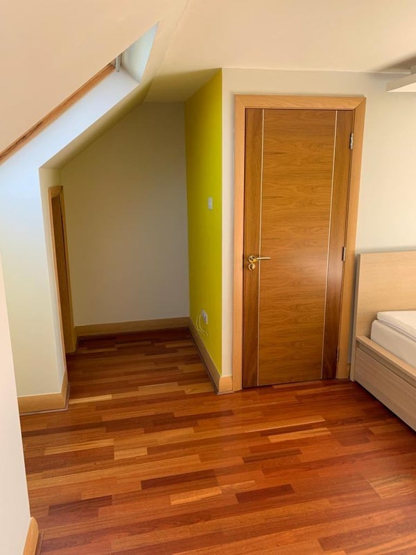 Room Burnham Way in Greater London