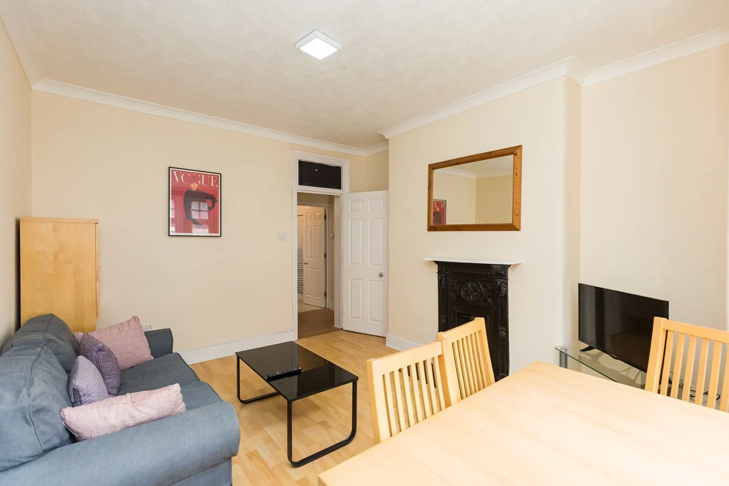 Flat Gilbert Street in City of Westminster