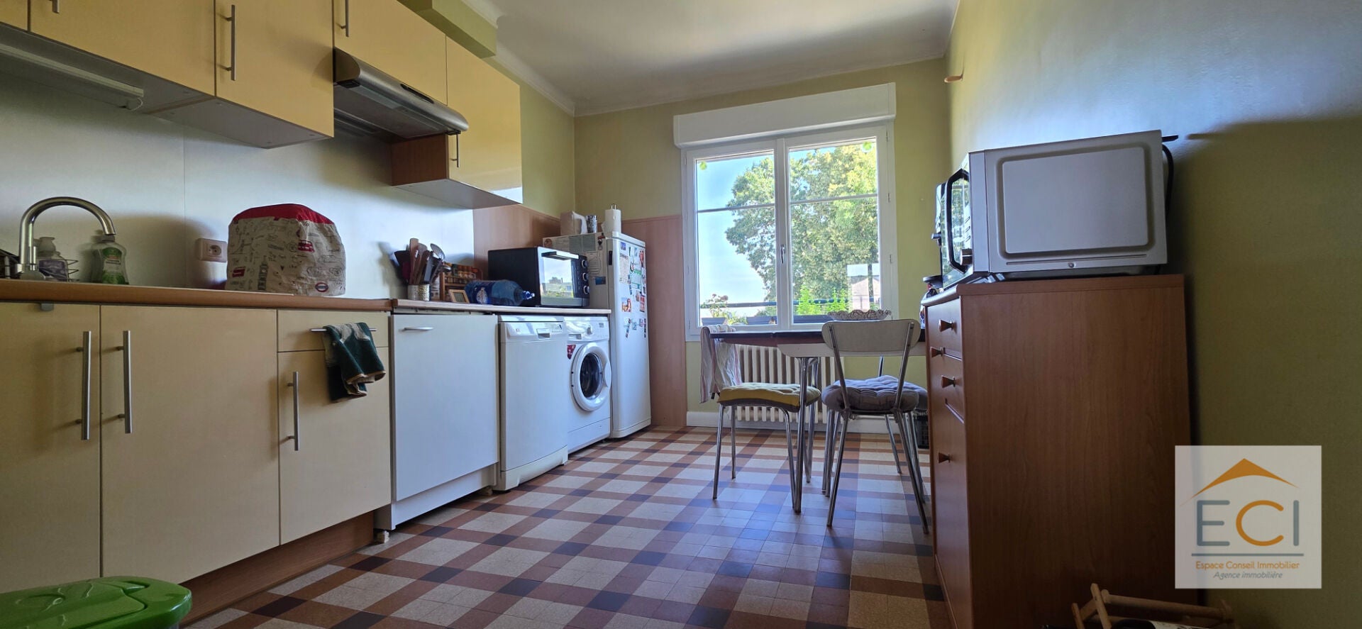 Appartement D 928 à Gimat