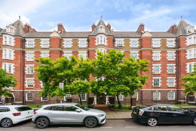 Flat Scott Ellis Gardens in City of Westminster