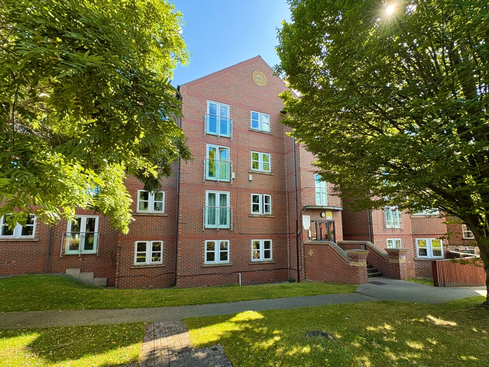 Flat Midland Road in Leeds