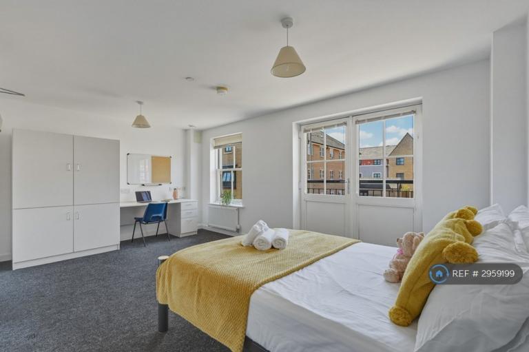 Room New Mills Yard in Norwich