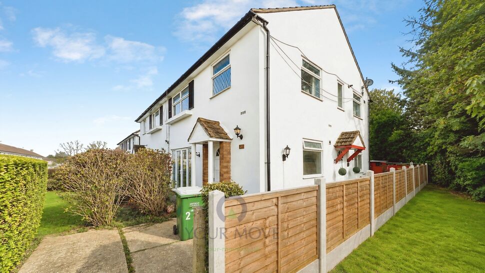 Flat Three Corners in Greater London