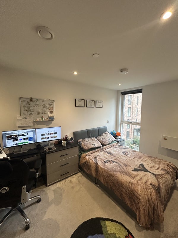 Flat Ordsall Lane in Salford