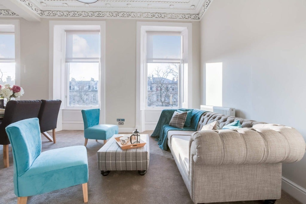 Flat Ruskin Lane in Glasgow