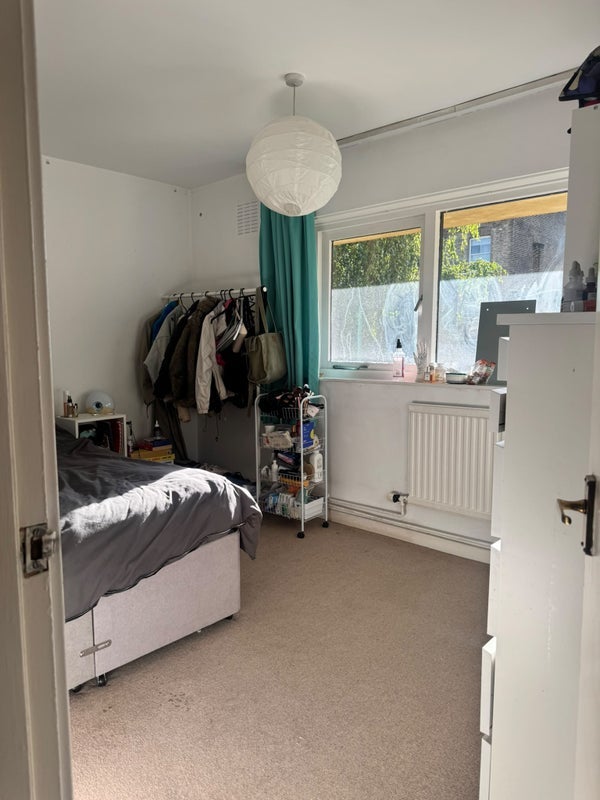 Room Bassett Street in Greater London