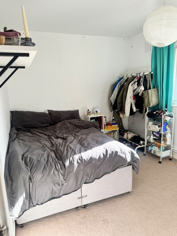 Room Bassett Street in Greater London