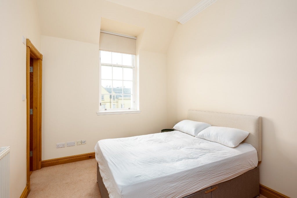Flat Abbey Walk in St Andrews