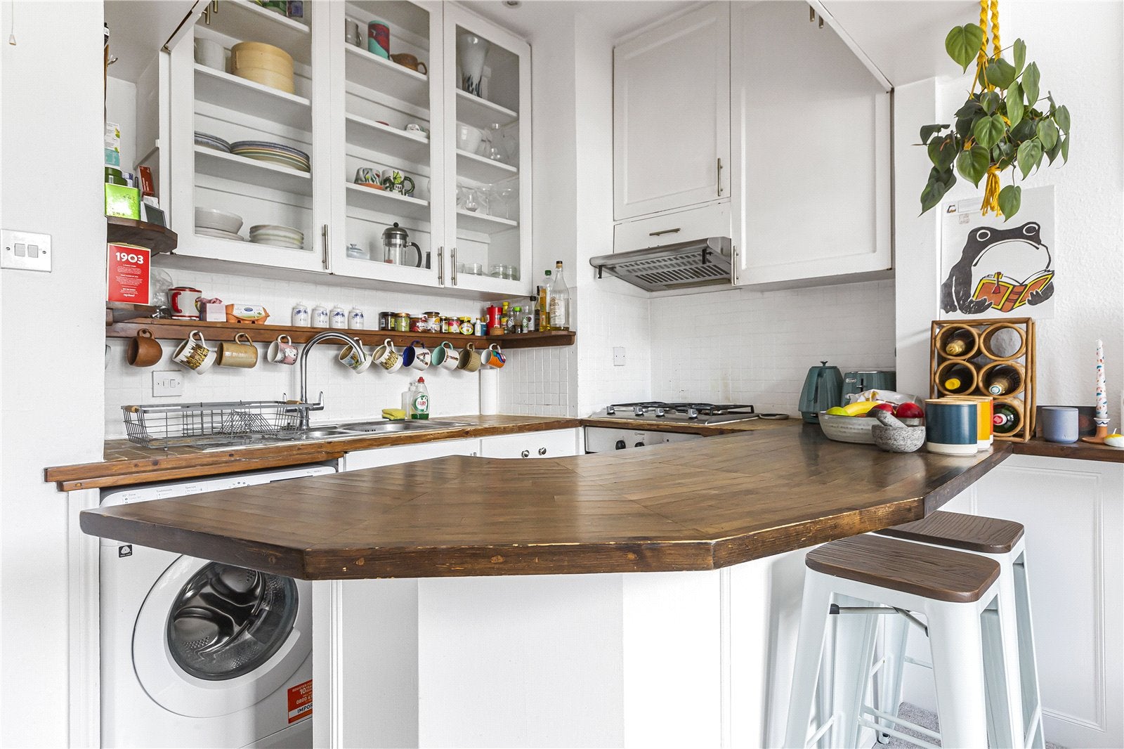 Flat Petherton Road in Greater London