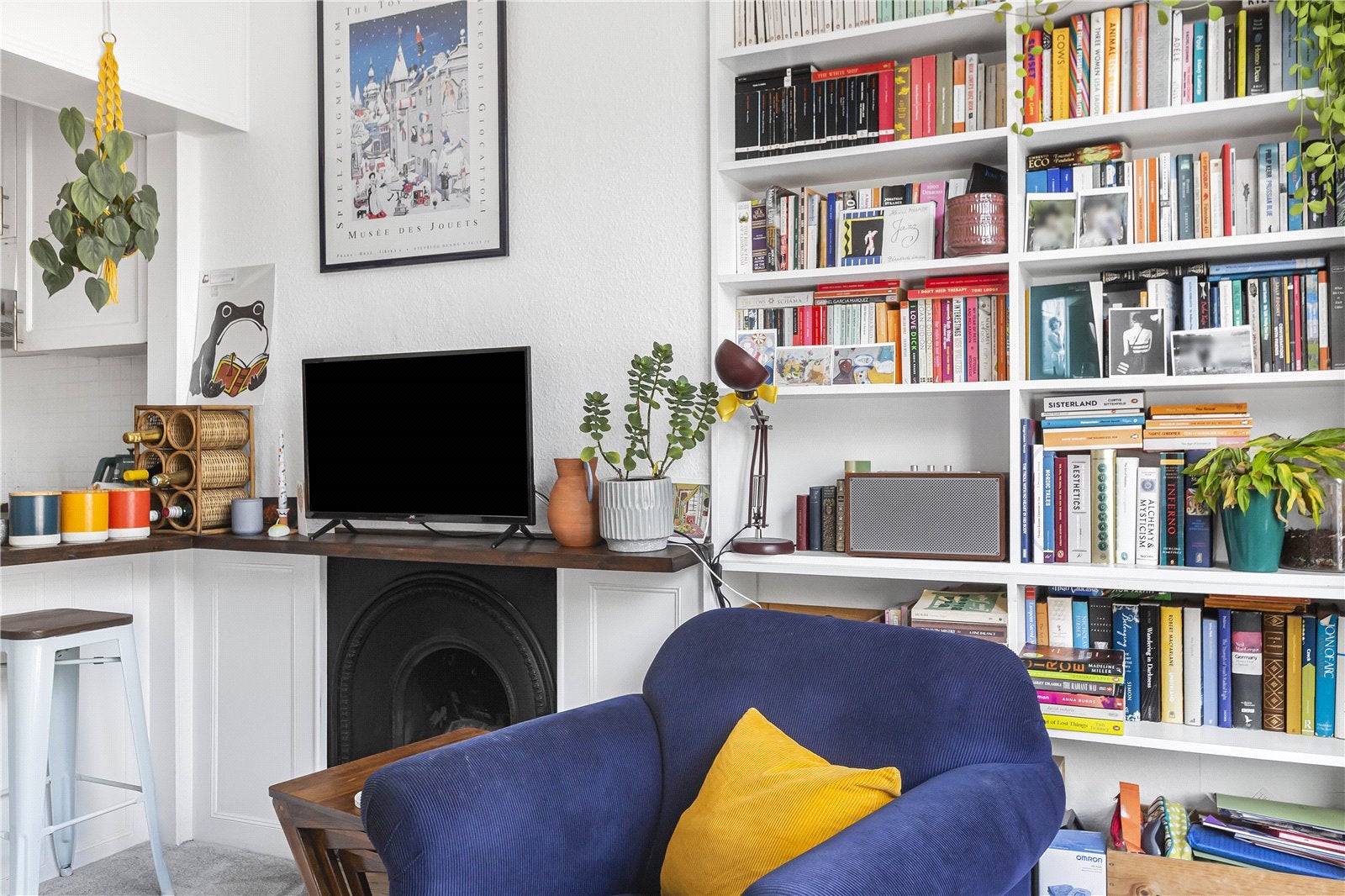 Flat Petherton Road in Greater London